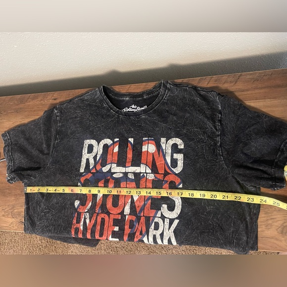 The Rolling Stones Men's Rock Band  (Size XL) - Picture 3 of 5